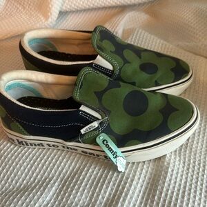 VANS Comfy Cush Be Kind to Earth Flower shoes NEW SIZE 6.5 Women’s